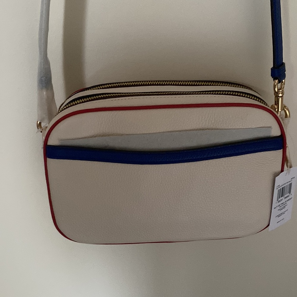 Coach Crossbody bag new with tags.    #2 - Picture 8 of 9